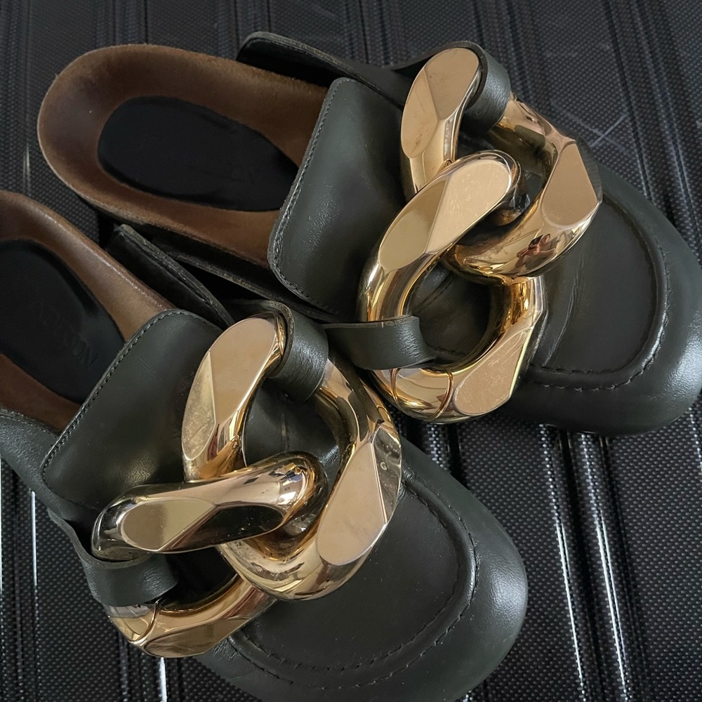 Jw Anderson chain mules in great condition size 8 eu39